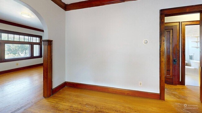 Building Photo - 4003 Behrwald Ave