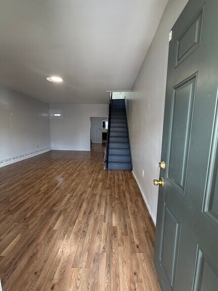Building Photo - 3857 N 7th St