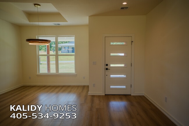 Building Photo - 1754 Kalidy Dr