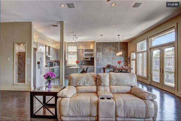 Building Photo - 13829 Halyard Dr