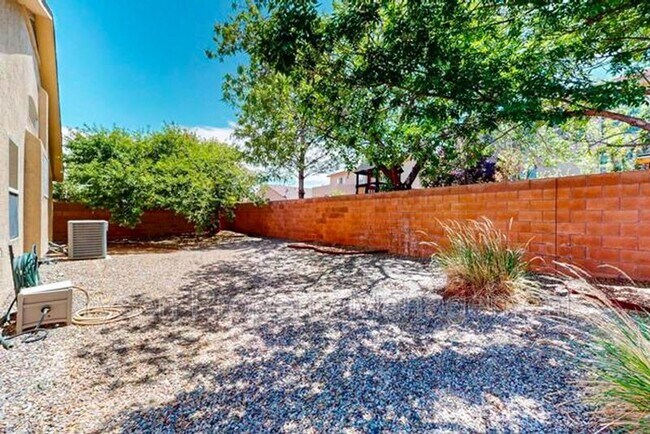 Building Photo - 8004 Corn Mountain Pl NW