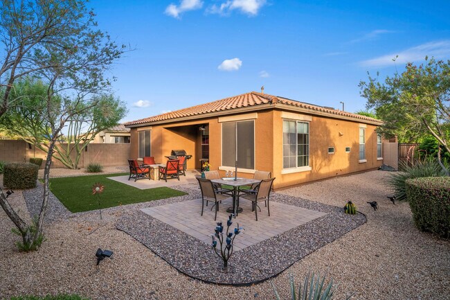 Building Photo - 16048 W Papago St