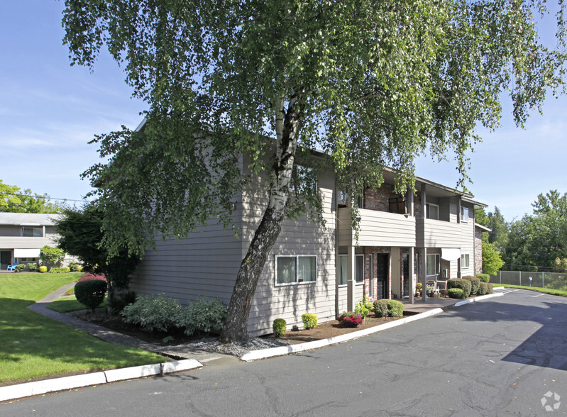 Primary Photo - Ivy Terrace Apartments