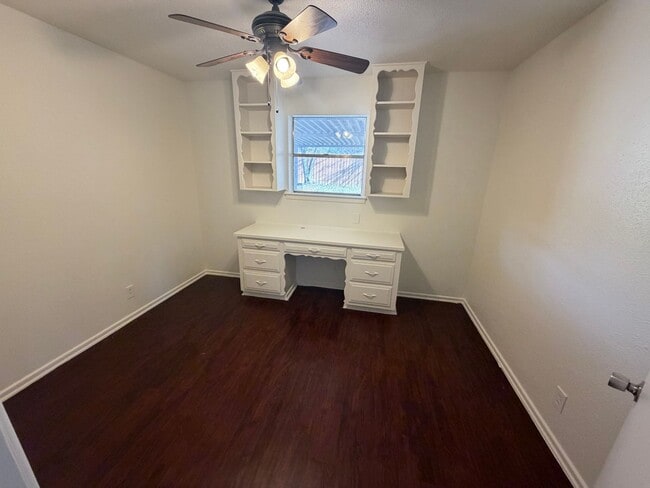 Building Photo - Location....Location....Location....