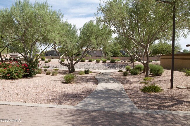 Building Photo - 6450 S Nash Way