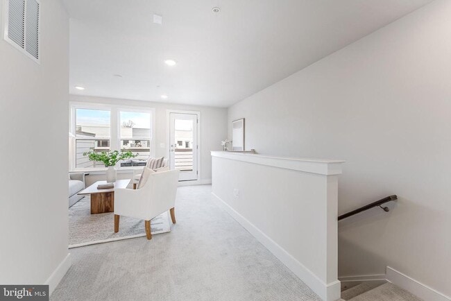 Building Photo - 12742 Verdant Wy