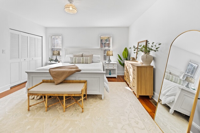 Building Photo - 2207 Lombard St