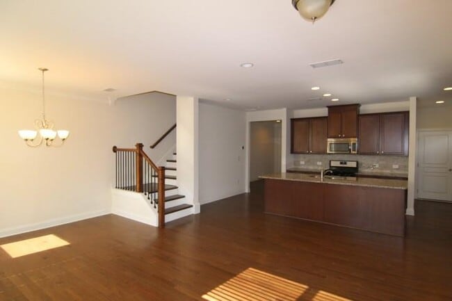Building Photo - 8305 Harlond Way