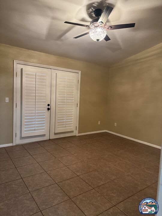 Building Photo - 1820 Canon Dr