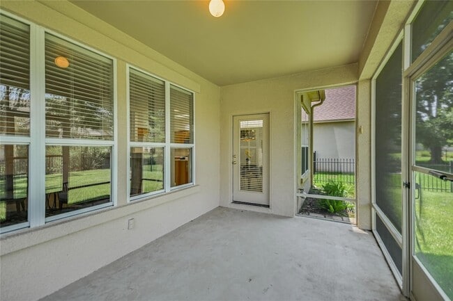 Building Photo - 112 Bluebell Dr