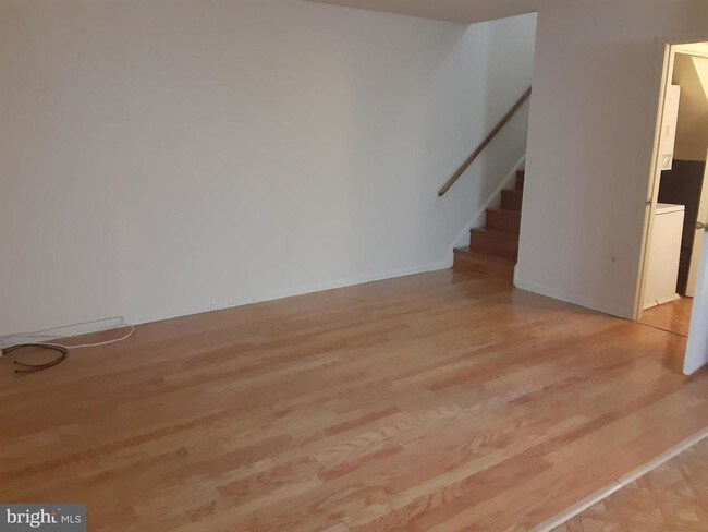 Building Photo - 13751 Avonshire Dr