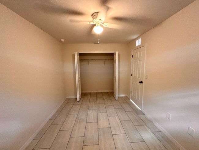 Building Photo - 1453 SE 10th Terrace