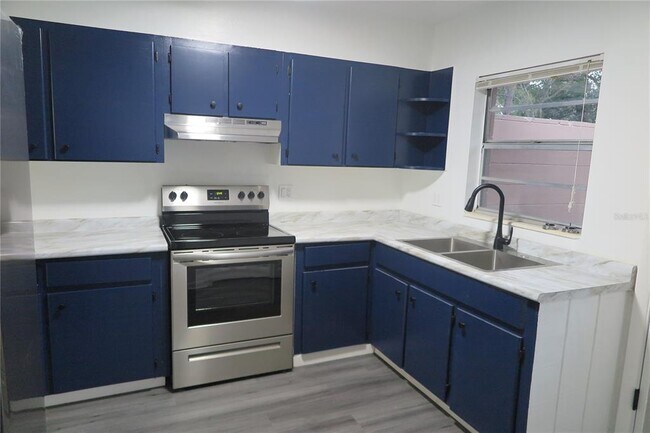 Building Photo - 509 NW 19th Ln