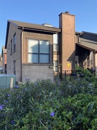 Building Photo - 70 Evanston St