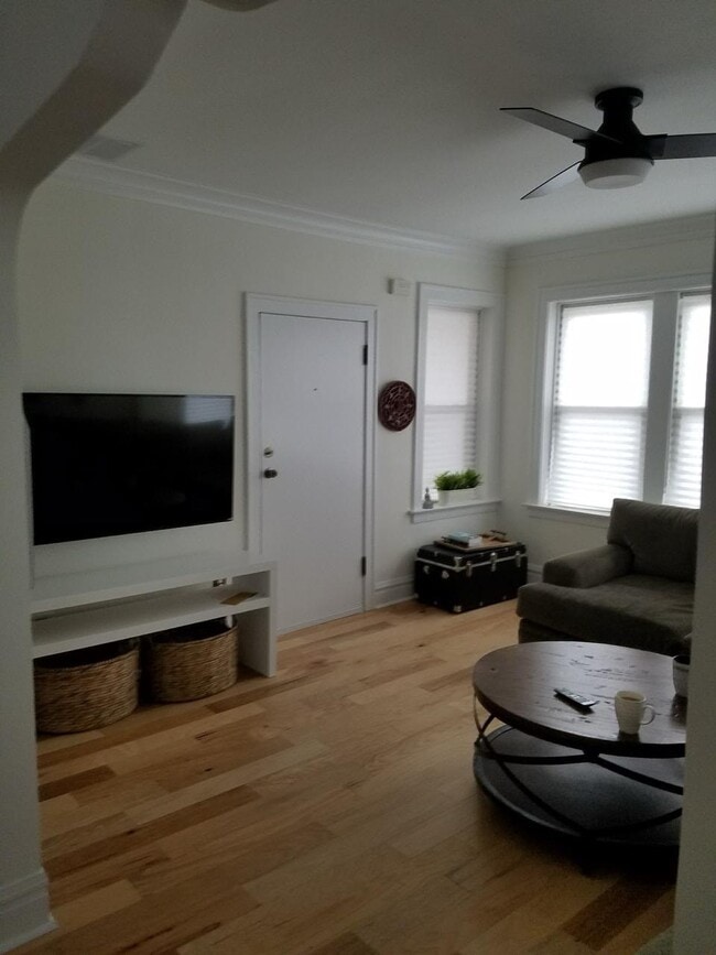 Building Photo - 5650 W 63rd Pl