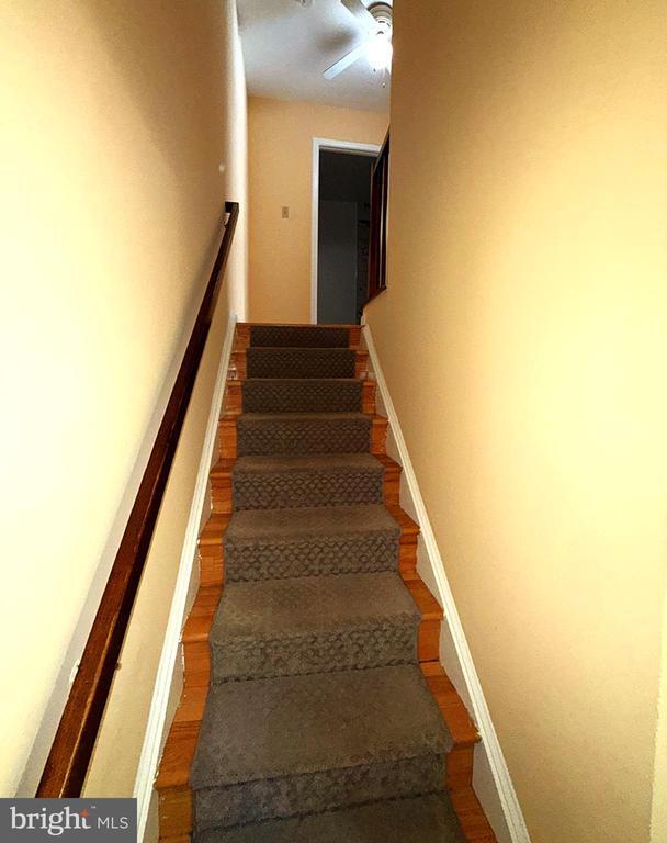 Building Photo - 3921 Woodhue Pl