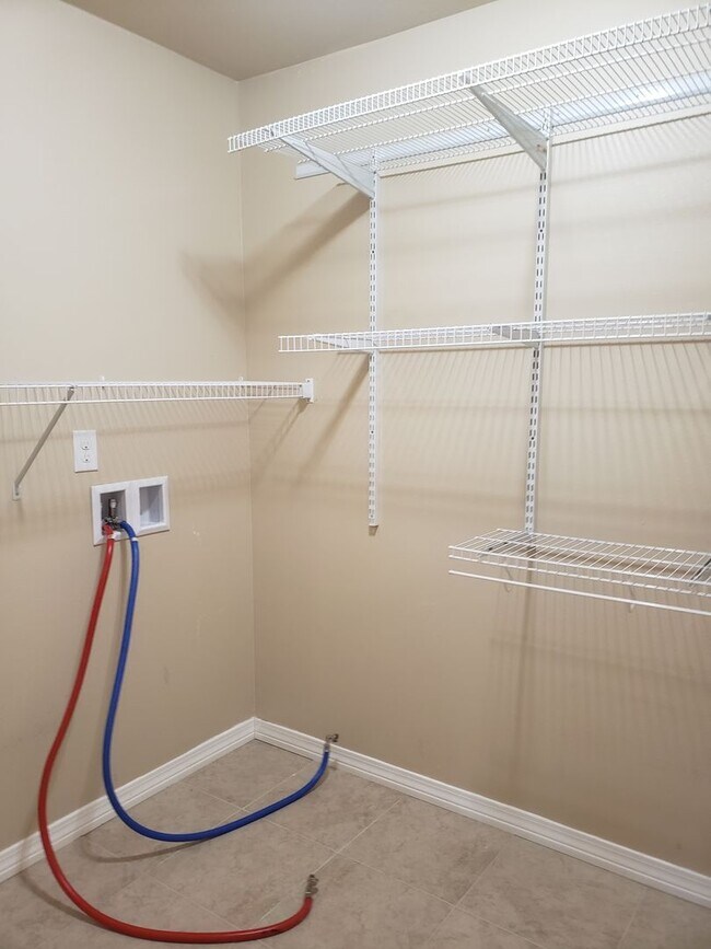 Building Photo - 3 bedroom in Sound Hammock Navarre!!