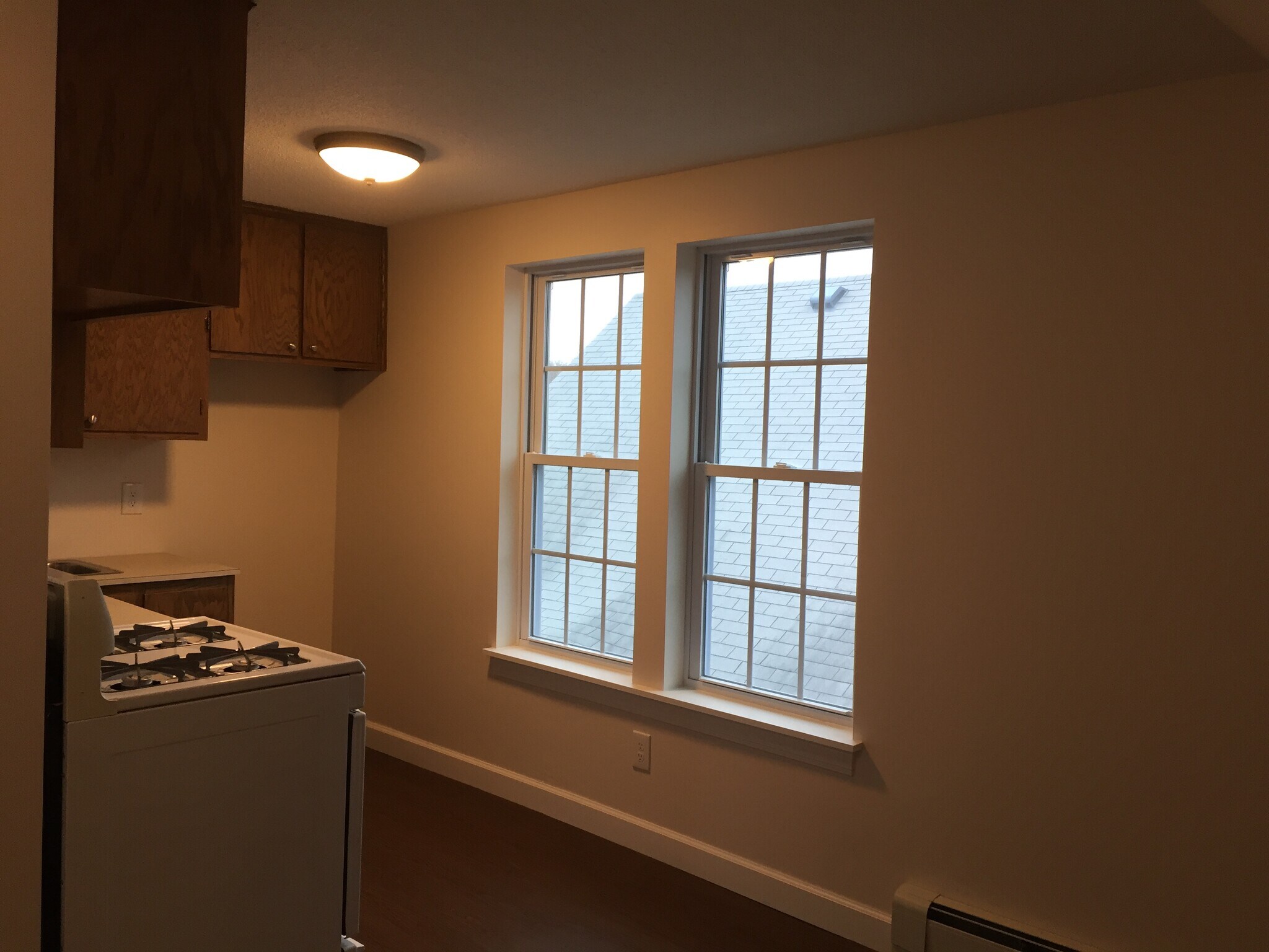 Building Photo - 1369 Saint Clair Ave