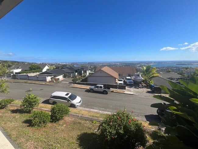 Building Photo - Breath-taking Coastal View, 4 Bdrm/2.5 Bath Home