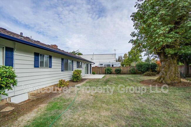 Building Photo - 7301 Indiana St