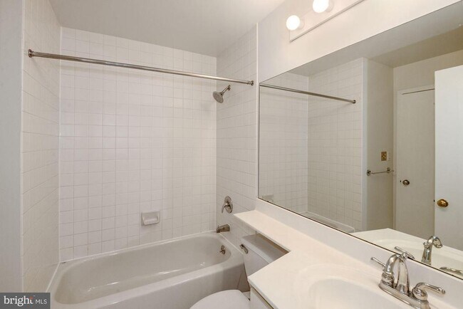 Building Photo - 2111 Wisconsin Ave NW