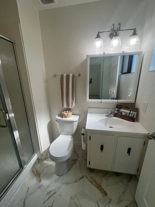 Building Photo - Charming 3/2 Home in Woodland-$500.00 OFF ...