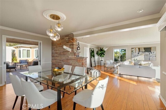 Building Photo - 557 Blumont St