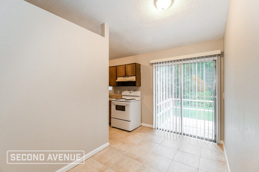 Building Photo - 2734 Sandusky Ave W