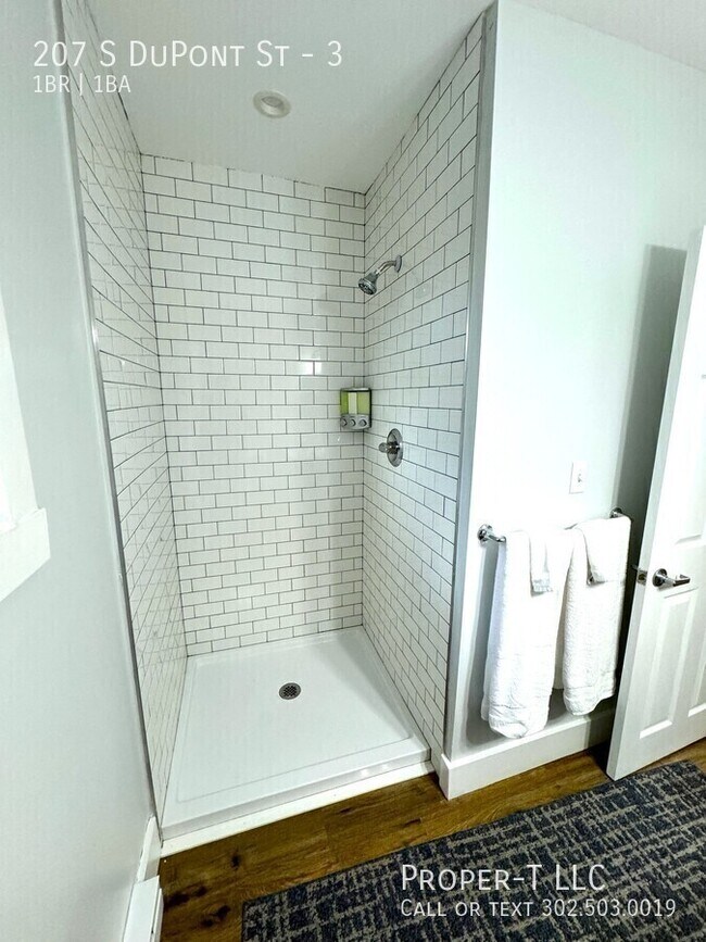 Building Photo - 207 S Dupont St