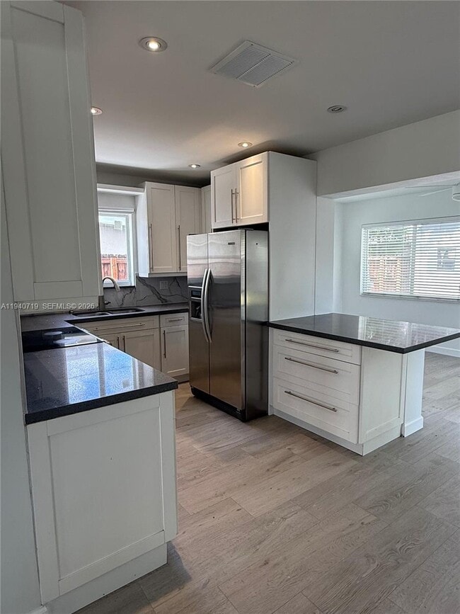 Building Photo - 7415 Normandy St