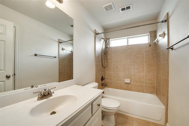 Building Photo - 1337 Marina Dr