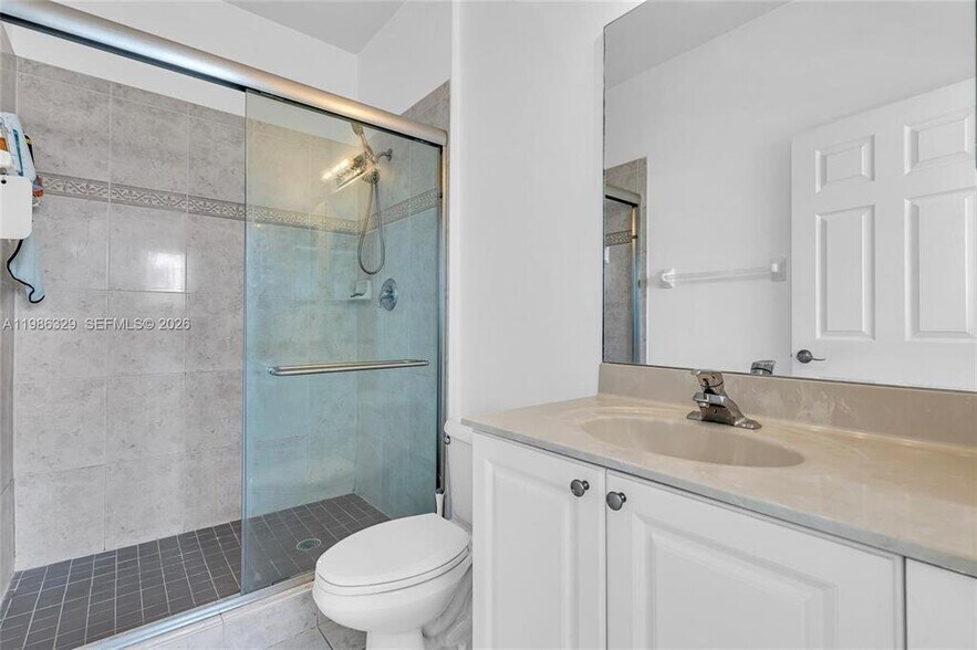 Building Photo - 2905 Crestwood Ter