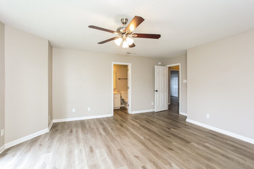 Building Photo - 6785 W Stansbury Blvd