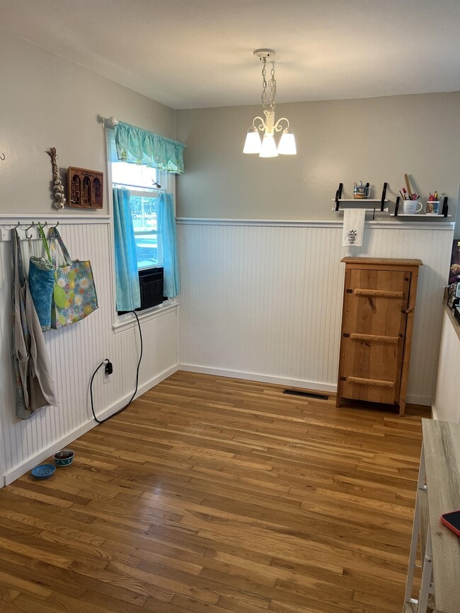 Building Photo - 601 E McKissock St