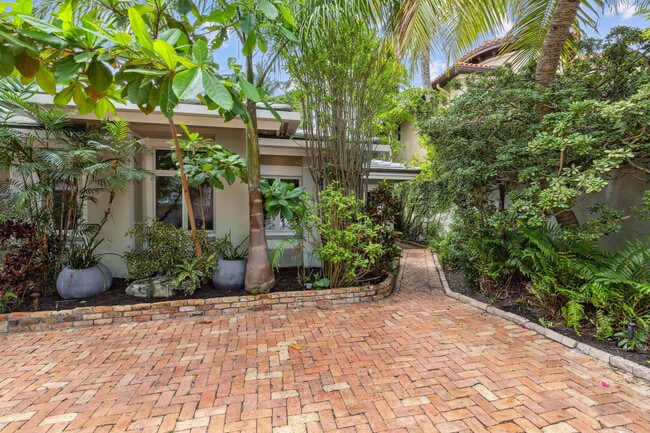 Building Photo - 3301 NE 16th St