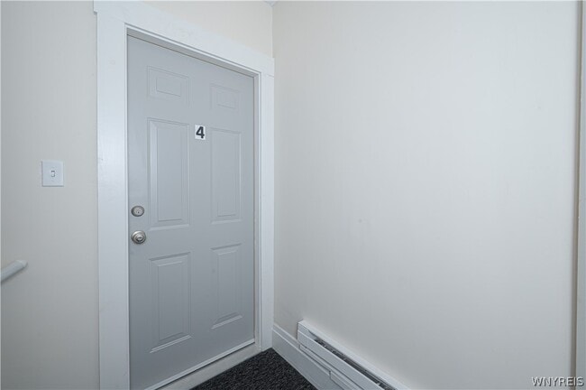 Building Photo - 2148 Main St