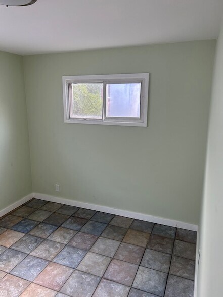 Bedroom East Facing - 226 Palm Dr