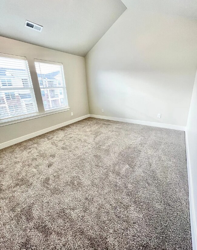 Building Photo - Upgraded Townhome in Willow Point – 3 Bed,...