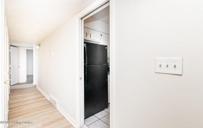 Building Photo - 2515 Brownsboro Rd