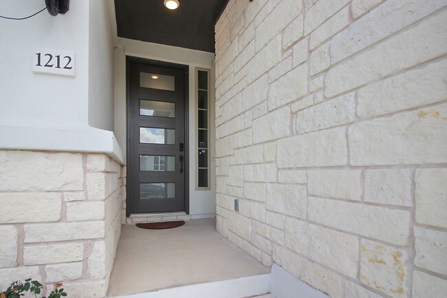 Building Photo - COMING SOON - AUGUST 2025 -Stunning 5-Bedr...