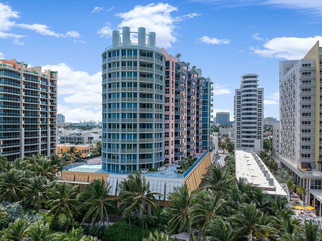 Building Photo - 1500 Ocean Dr