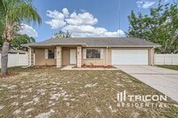 Building Photo - 10206 Deepbrook Dr