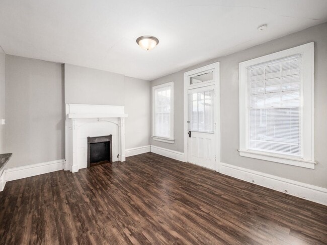 Building Photo - 26 E 2nd Ave