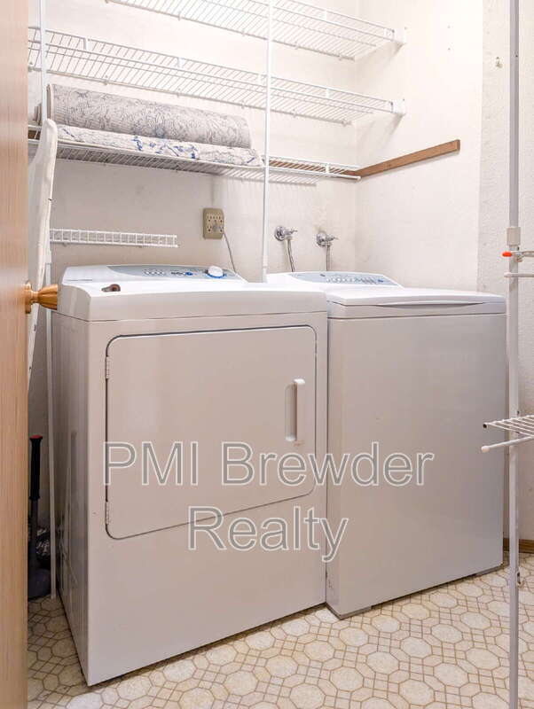 Building Photo - 19851 25th Ave NE