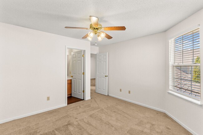 Building Photo - 4306-4308 Cheryl Ct.