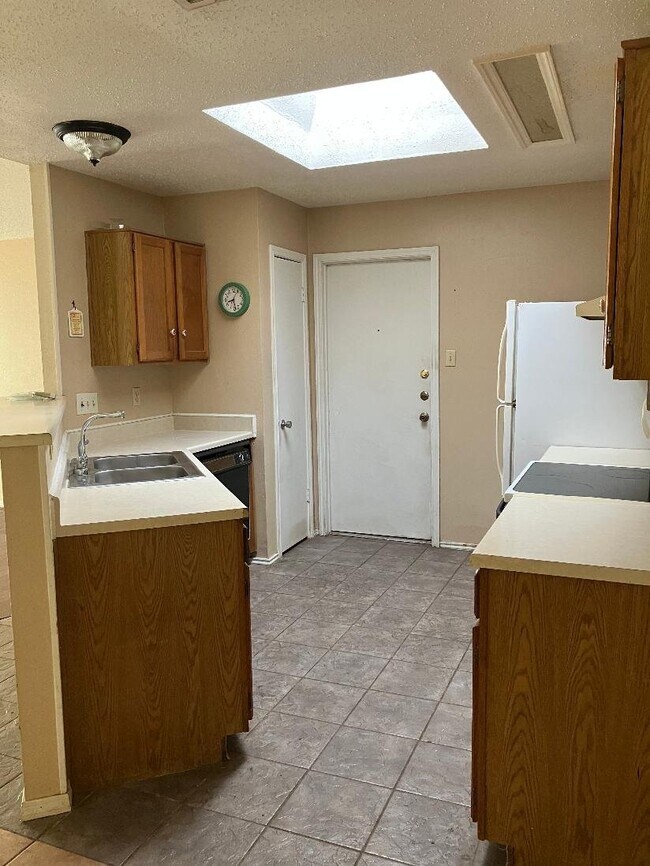 Building Photo - 11323 Jarbo Pass Dr