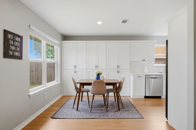 Building Photo - 1222 Bartram Ln