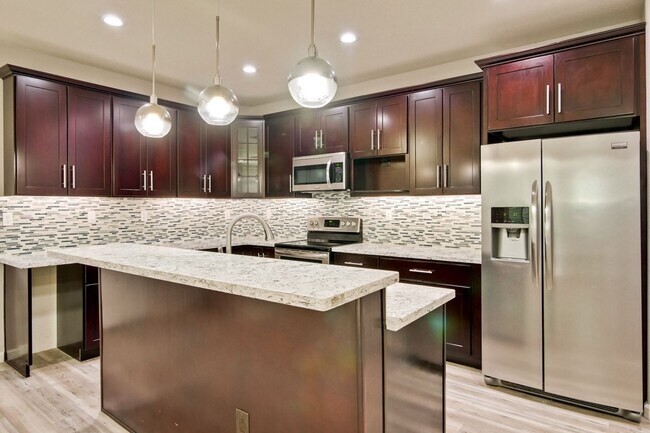 Building Photo - 309 Rayos Del Sol Dr