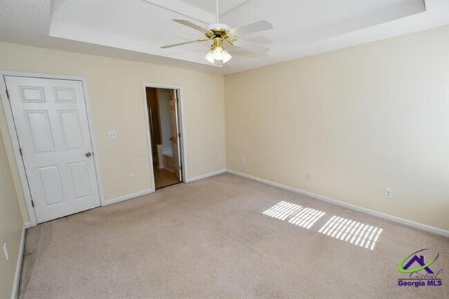 Building Photo - 337 Tyson Glen Dr