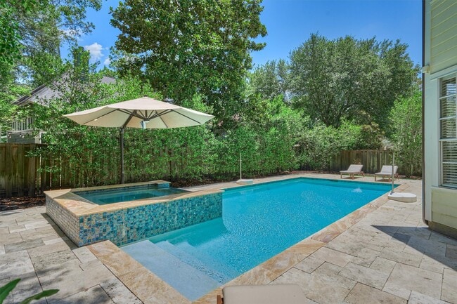 Building Photo - 38 Larks Aire Pl